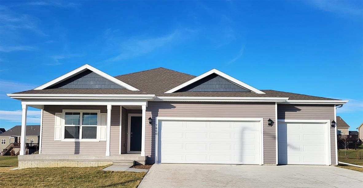 213 Dawson Dr - Photo 1