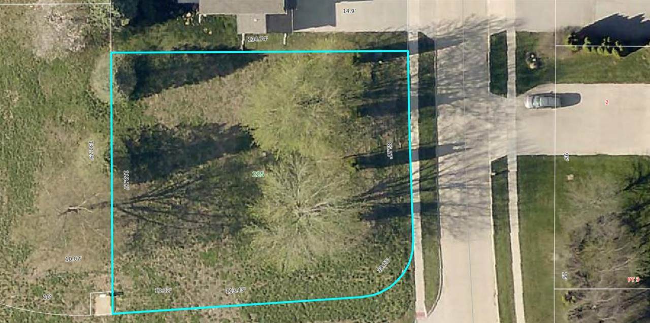 225 Pine Grove Ln - Photo 1