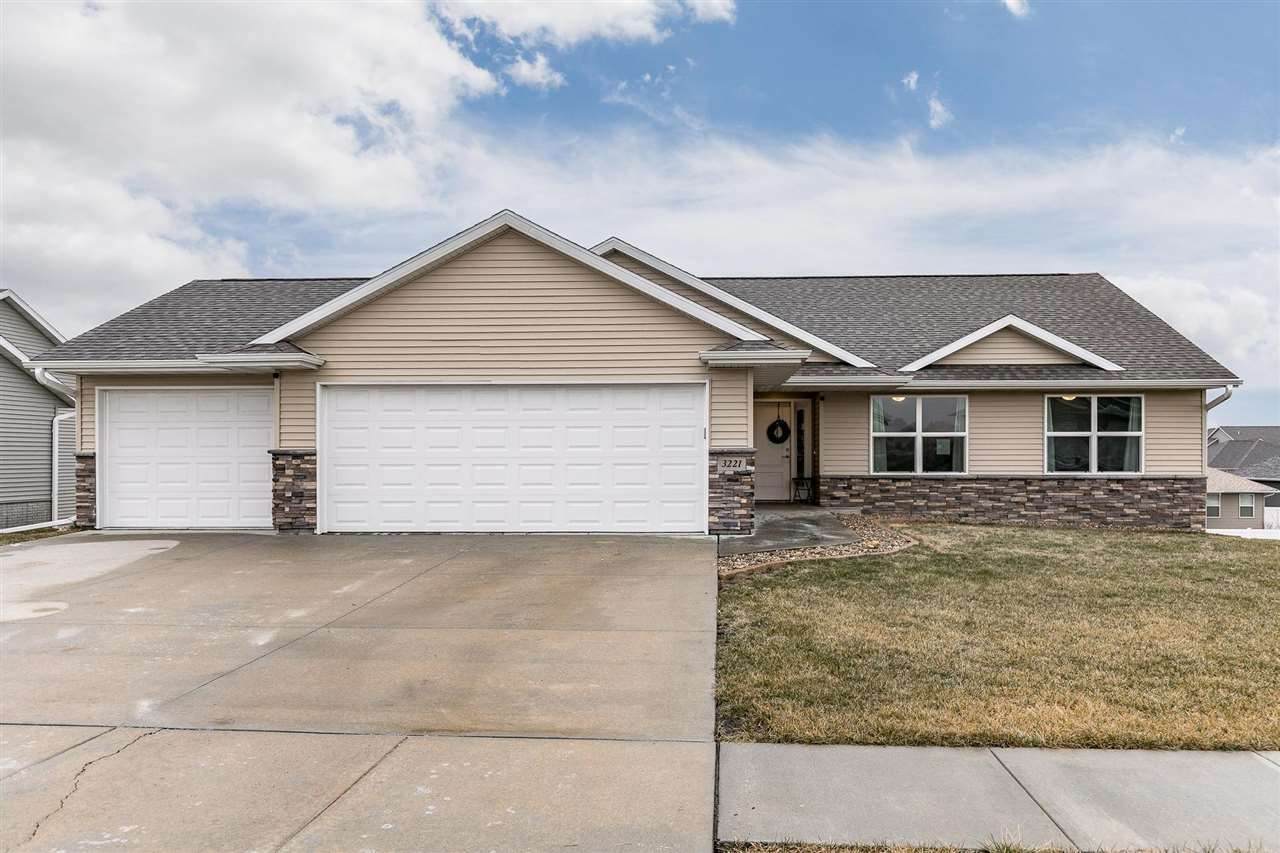 3221 Artesian Rd - Photo 1