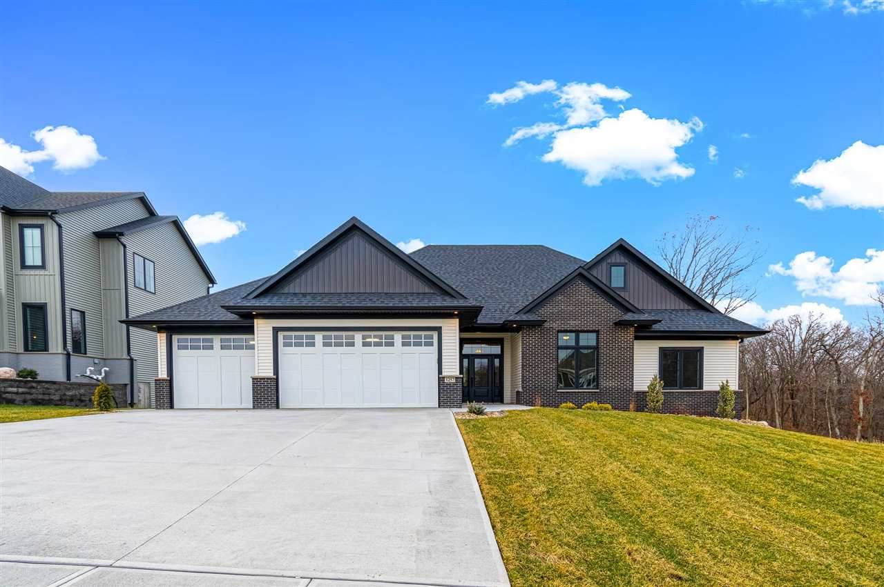 1257 Kona Cir - Photo 1