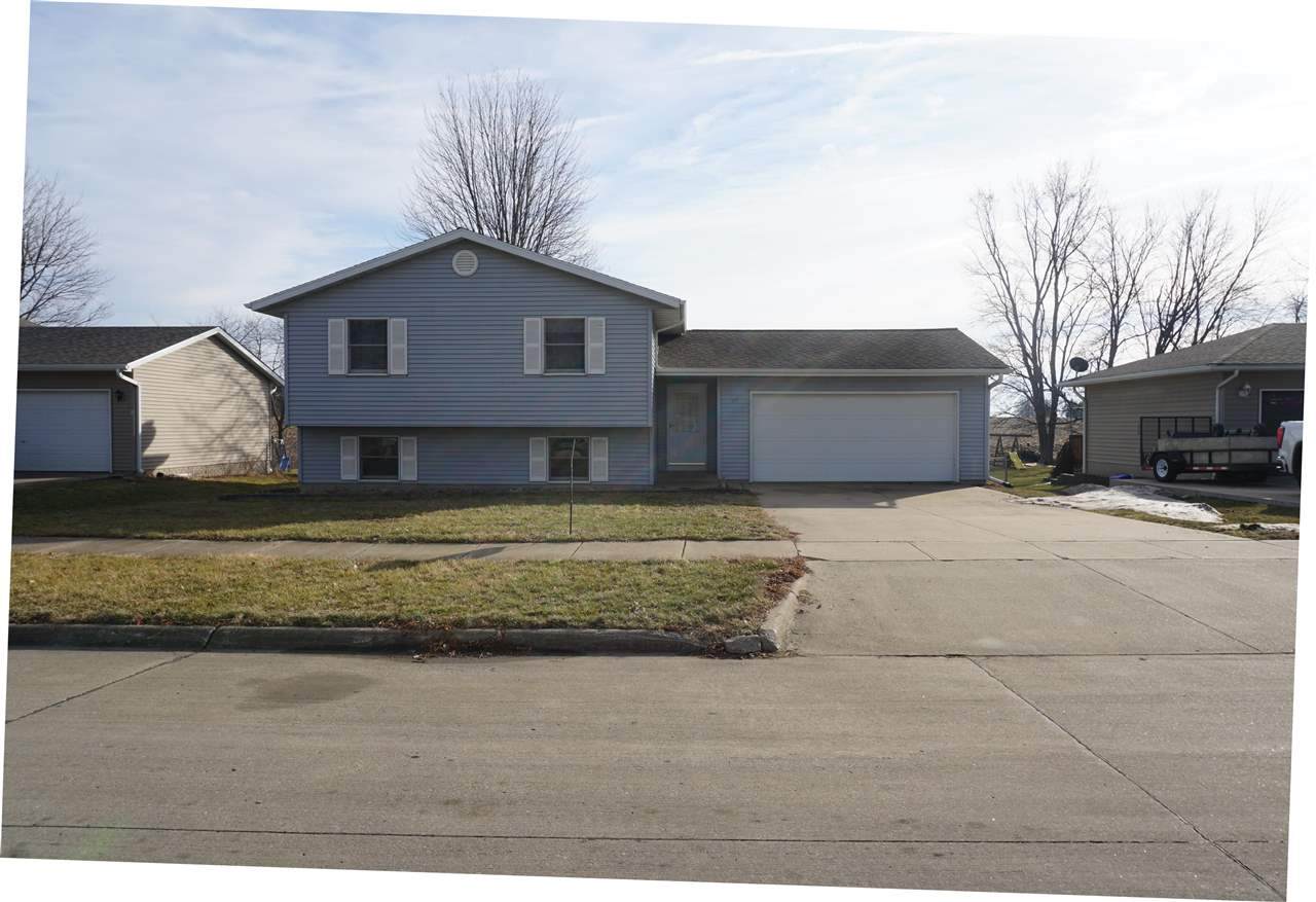 303 Mapel Dr - Photo 1