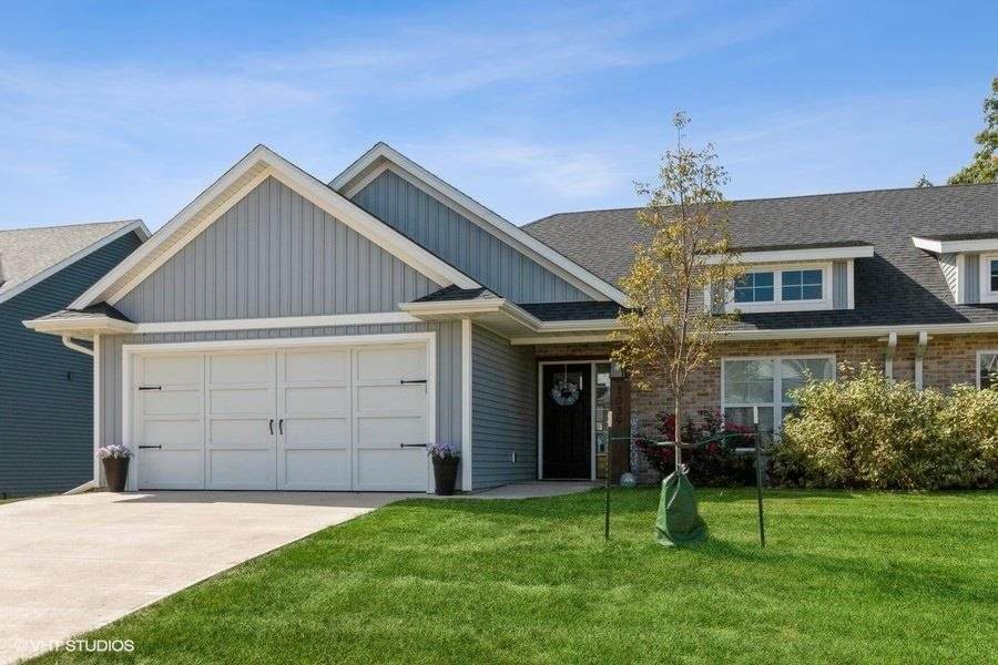 1039 Dubs Dr - Photo 1