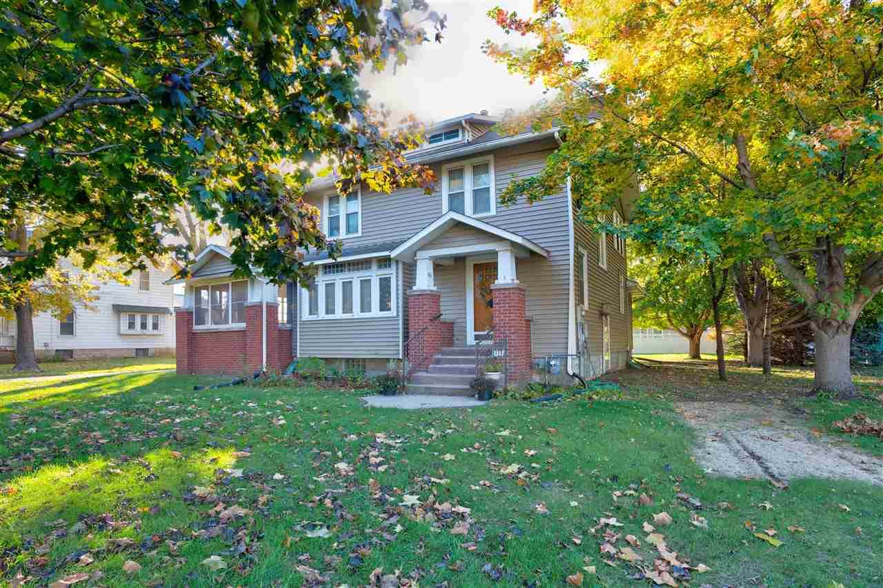 1303 Washington Street - Photo 1