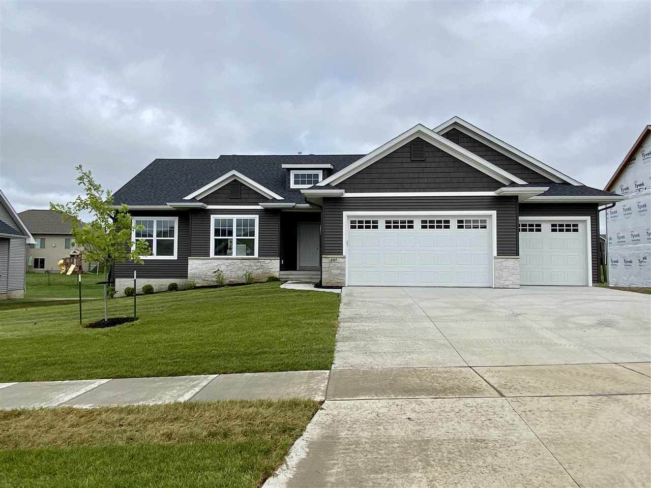 605 Owen Street - Photo 1