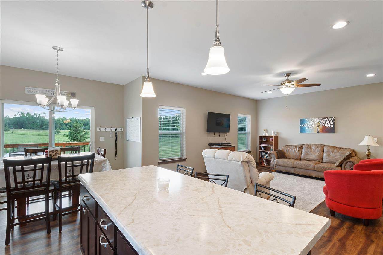 212 Cookson Dr - Photo 1