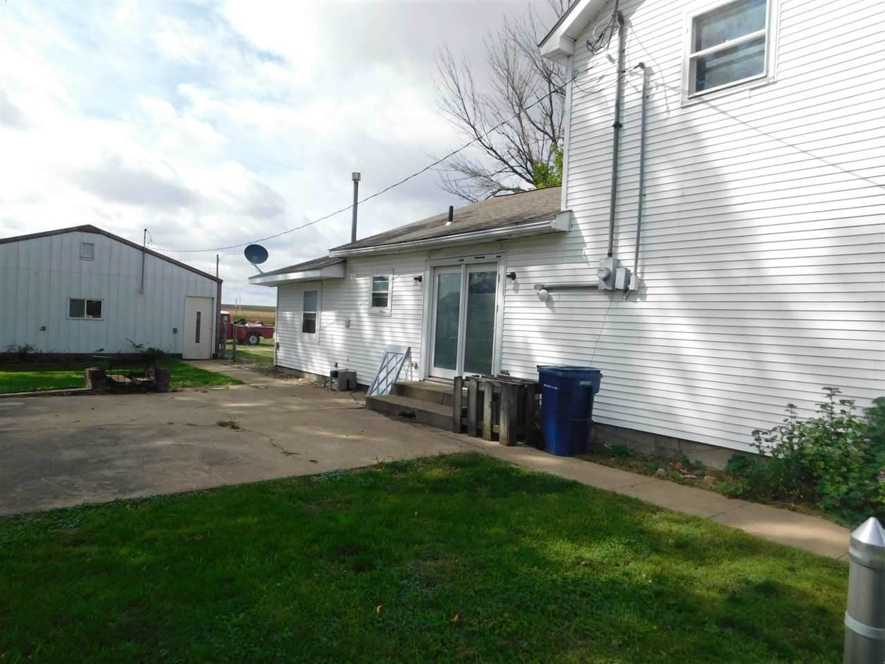 109 Cedar St - Photo 1