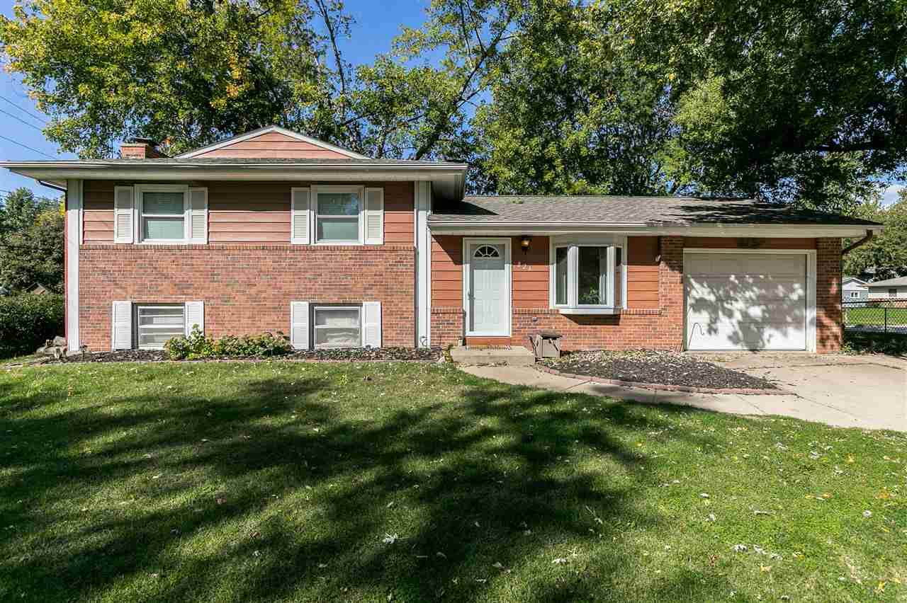 826 20th Ave - Photo 1