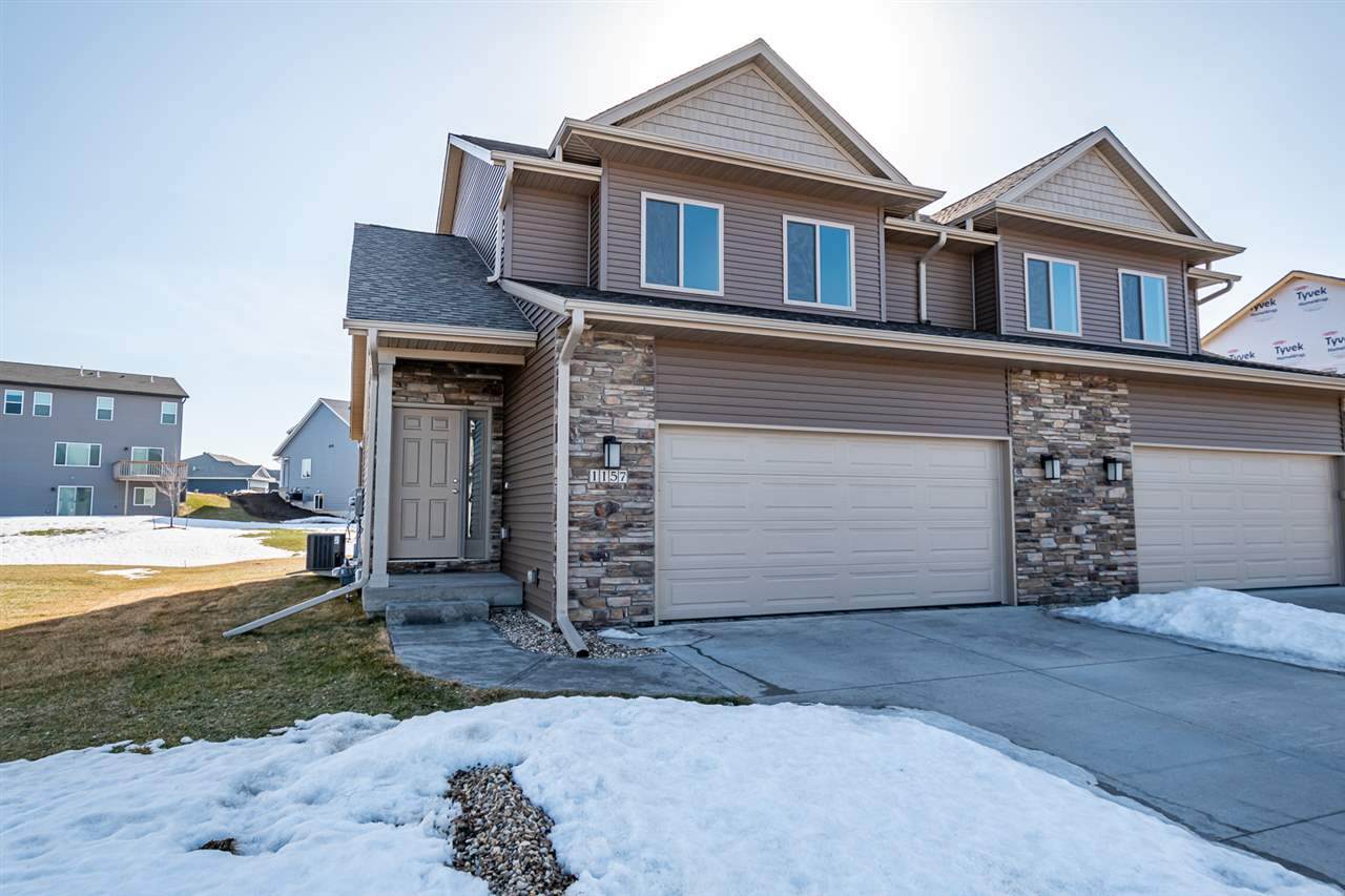 1157 Mary Ln - Photo 1