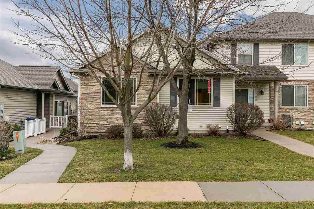 712 Foster Road - Photo 1
