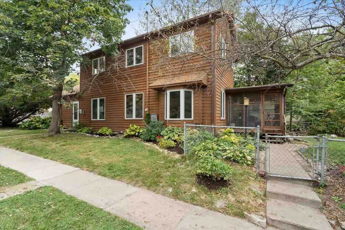 751 Grant St - Photo 1