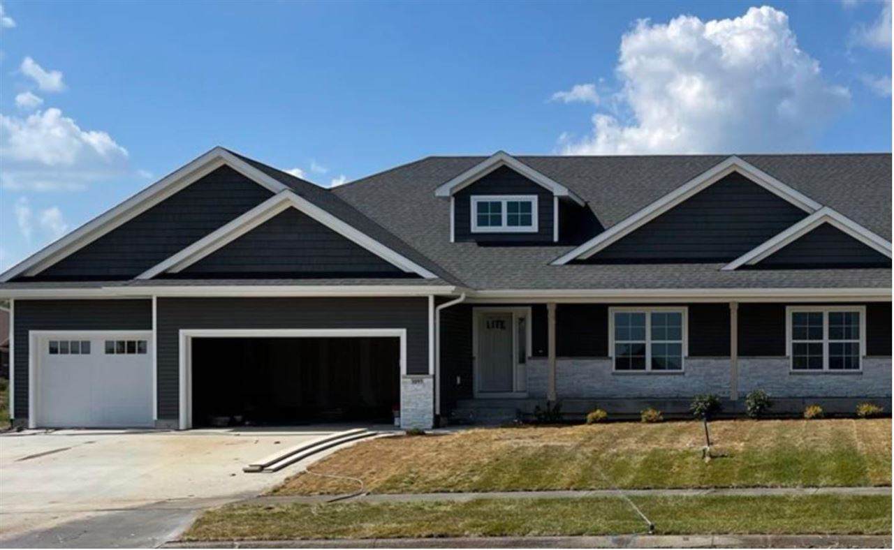 1005 Dubs Dr - Photo 1