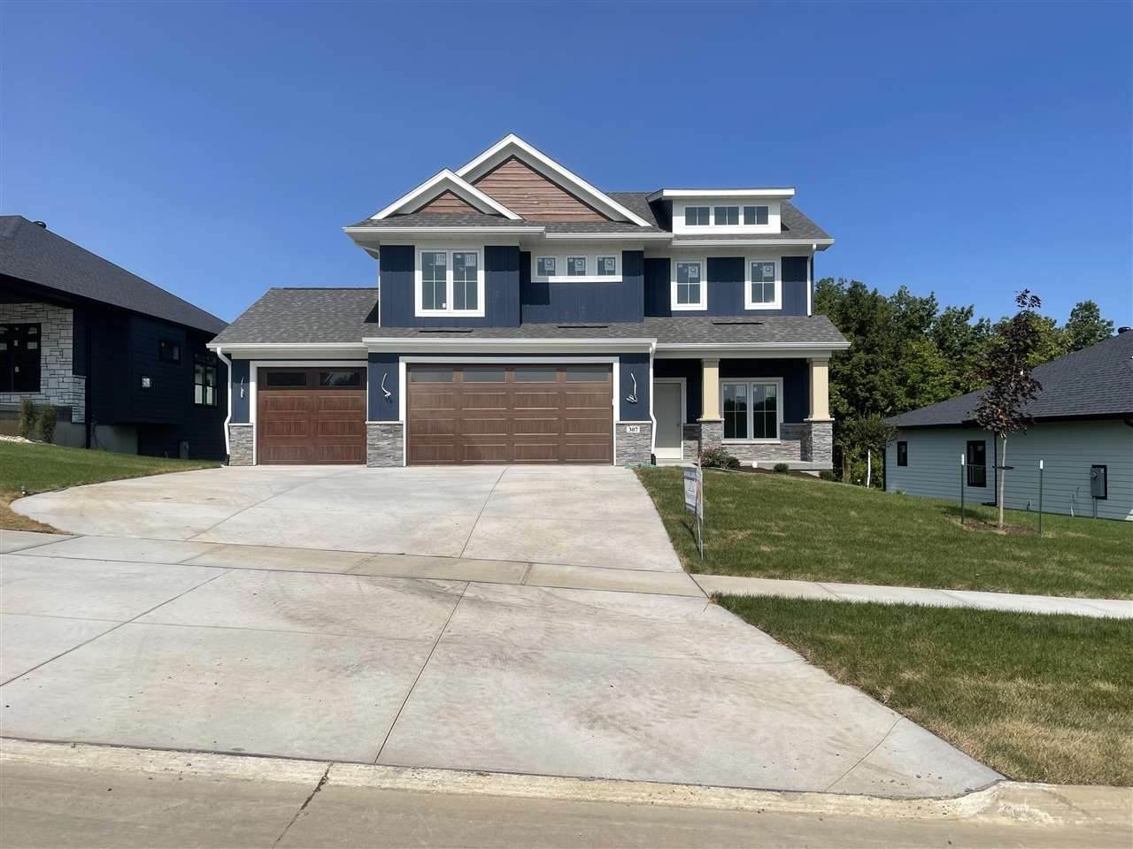 307 Russell Slade Blvd - Photo 1