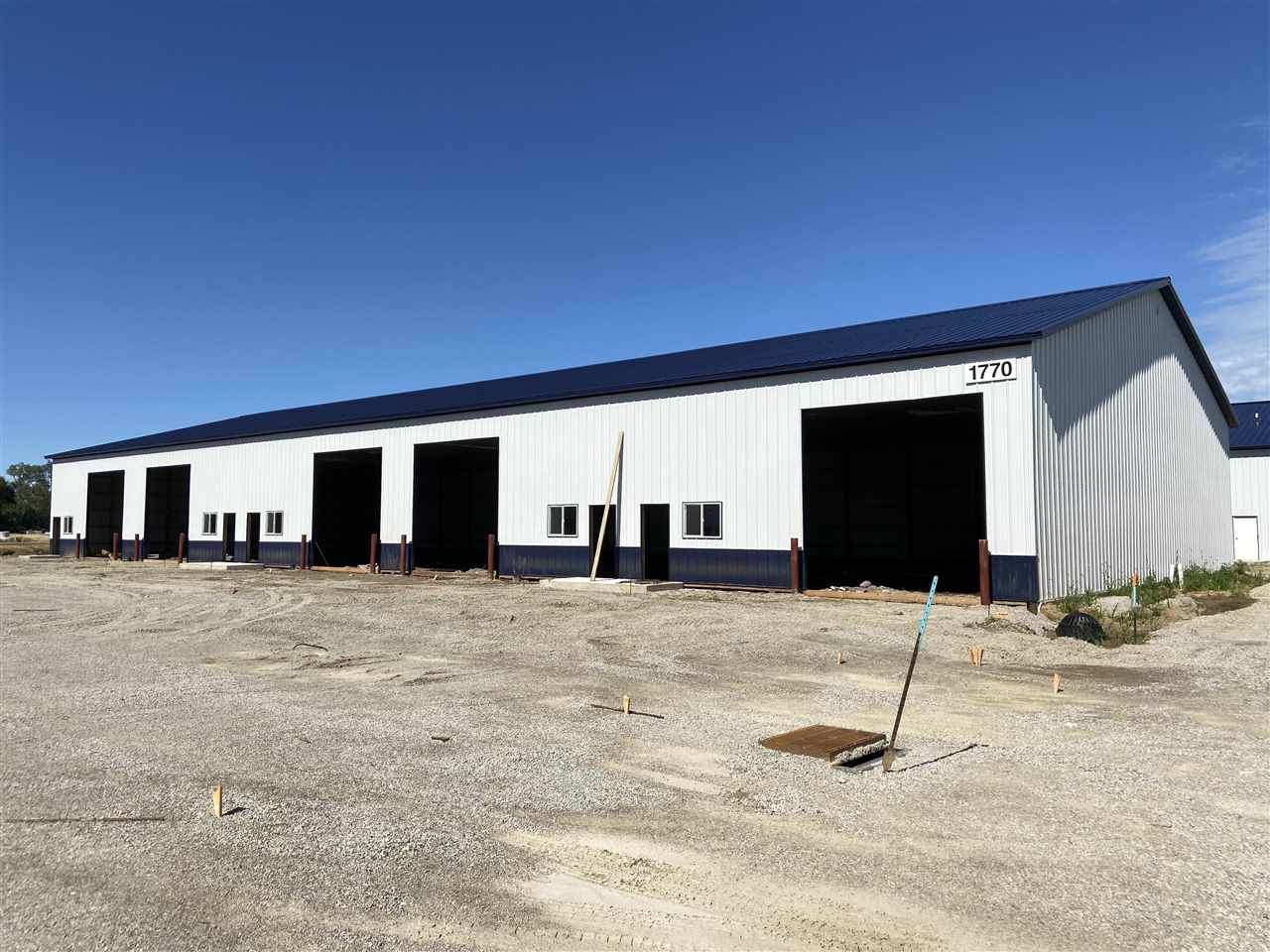1770 Robins Rd - Photo 1