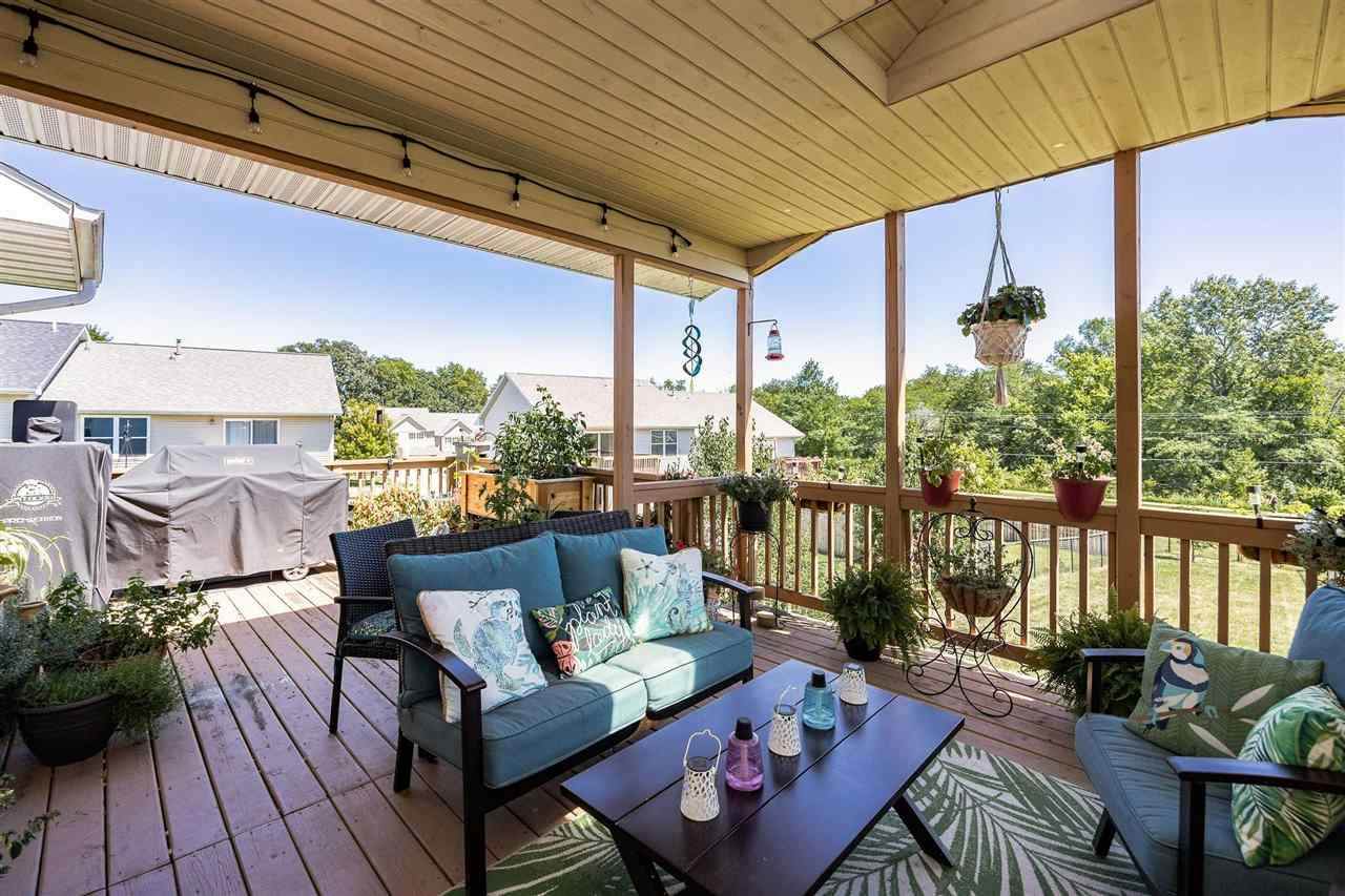 1550 Cook Cir - Photo 1