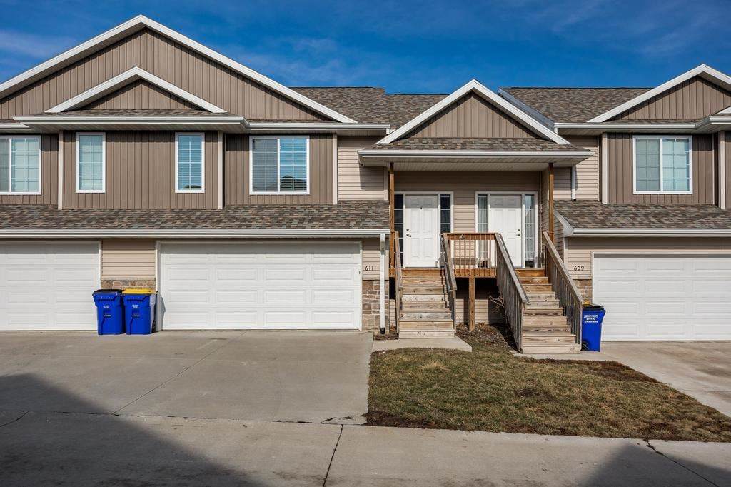 611 Riley Ln - Photo 1