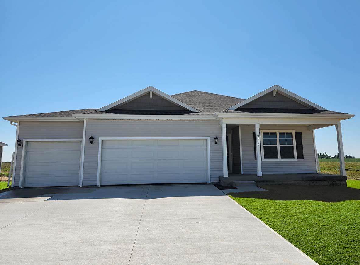 7909 Crossroads Dr Sw - Photo 1