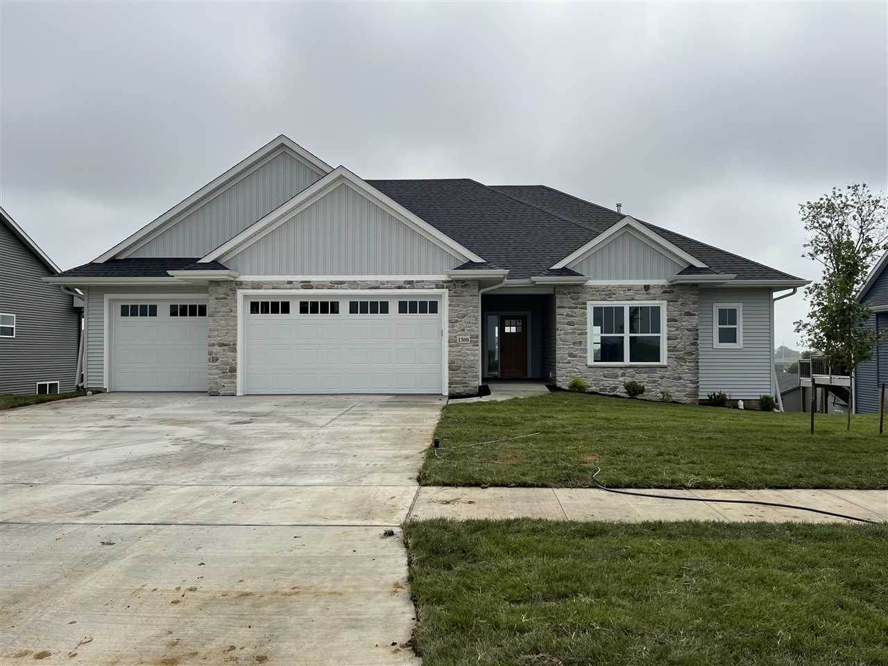 1300 Croell Ave - Photo 1