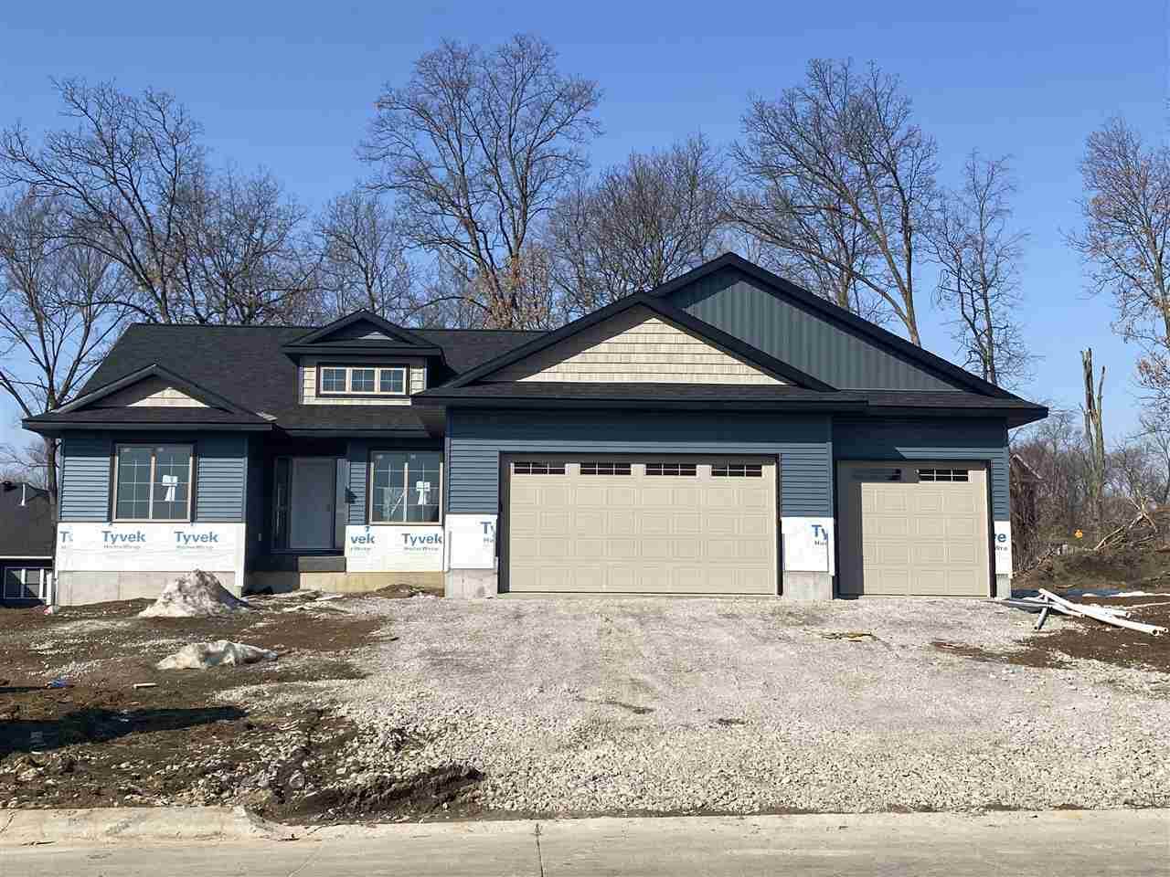 601 Deer View Ave - Photo 1