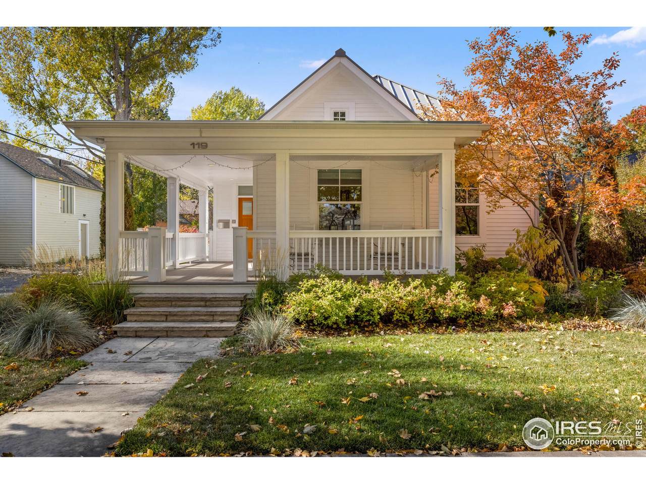 119 Loomis Ave - Photo 1