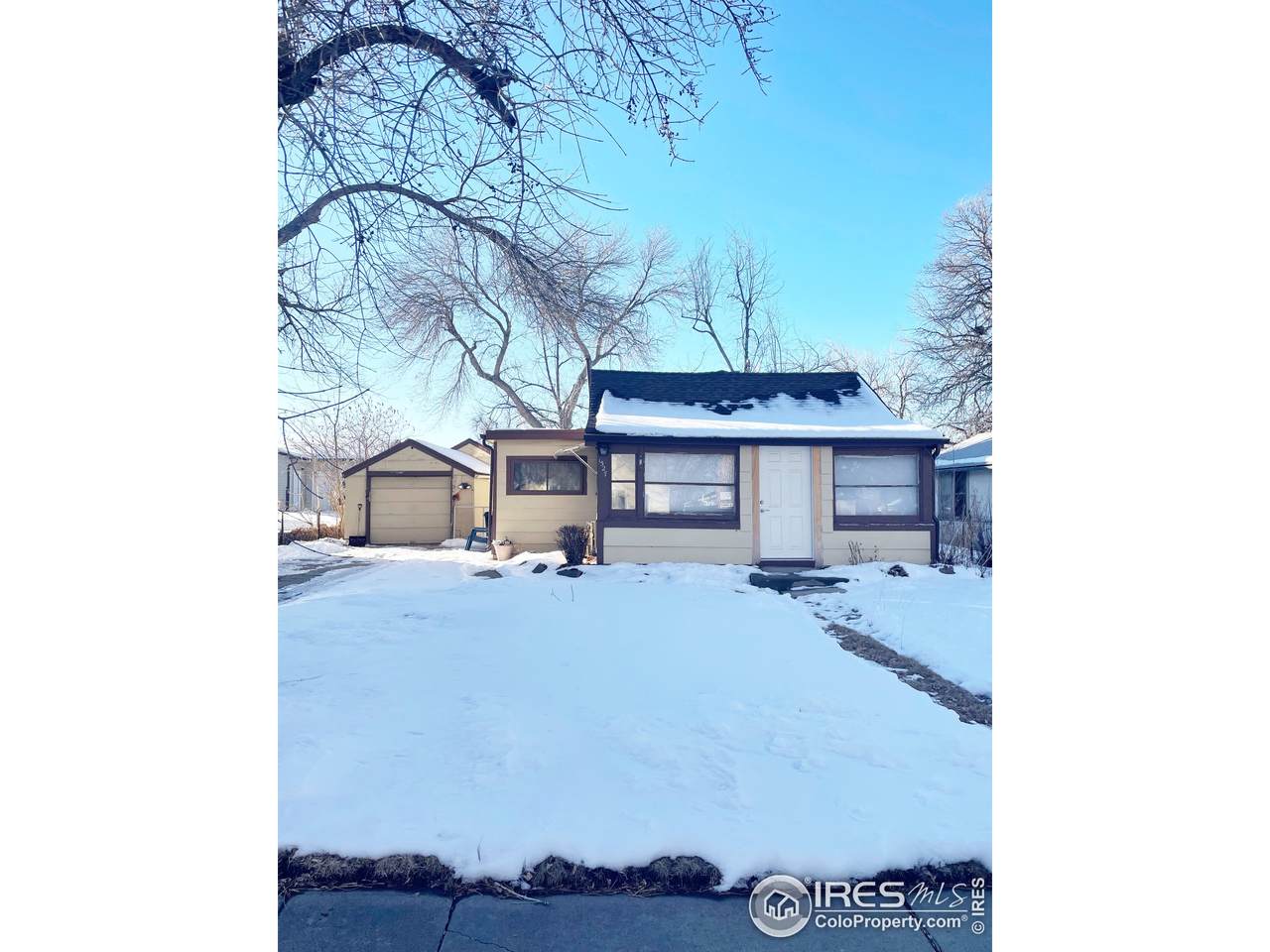1527 Jefferson Ave - Photo 1