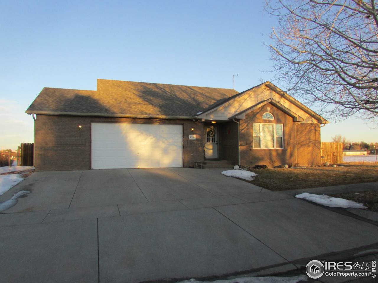 1520 Ida Ave - Photo 1