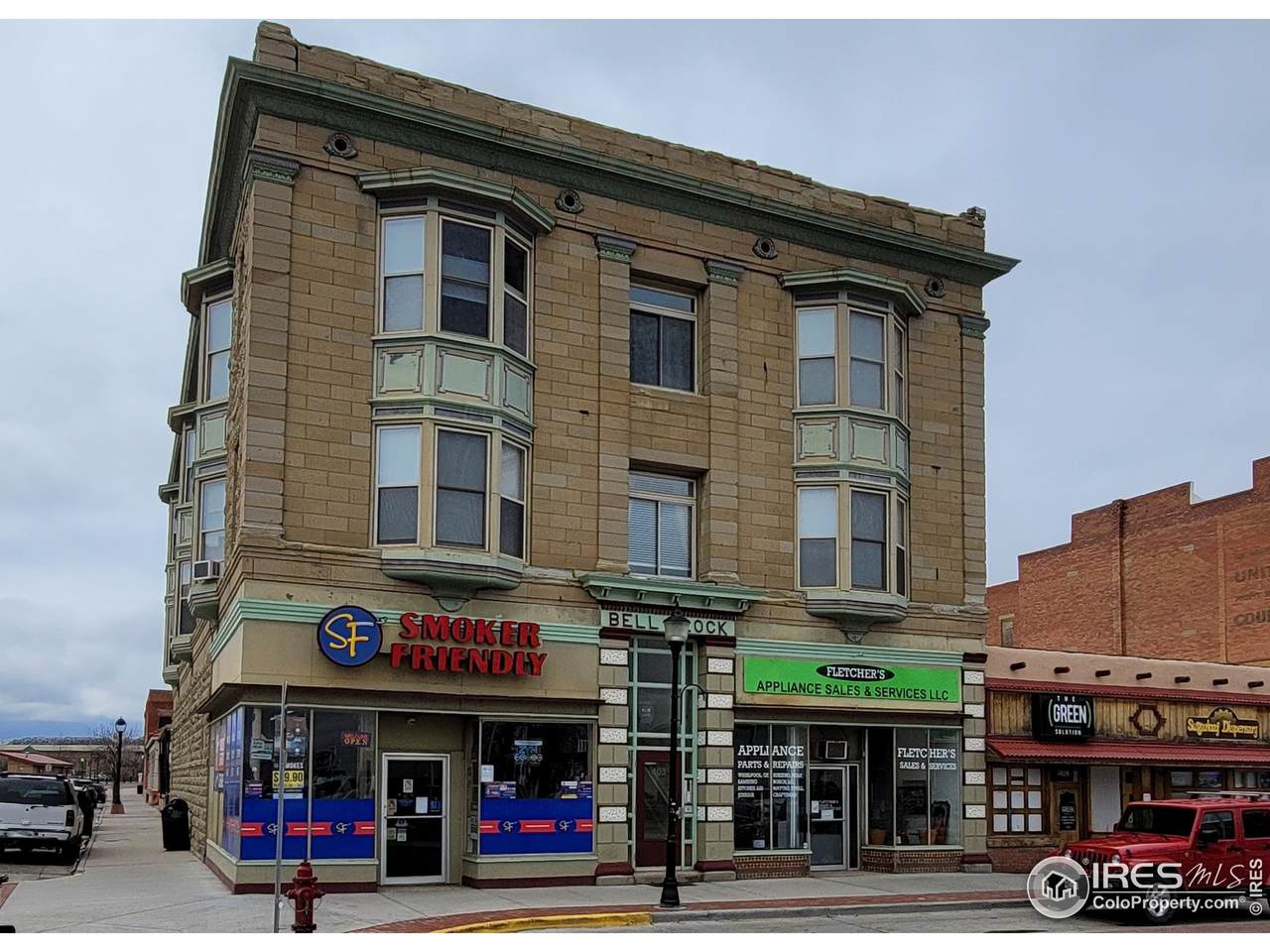 401 Commercial St - Photo 1