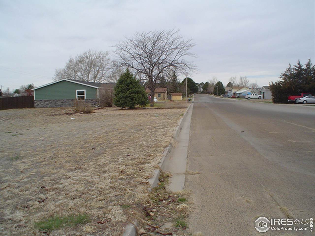 475 9th St - Photo 1