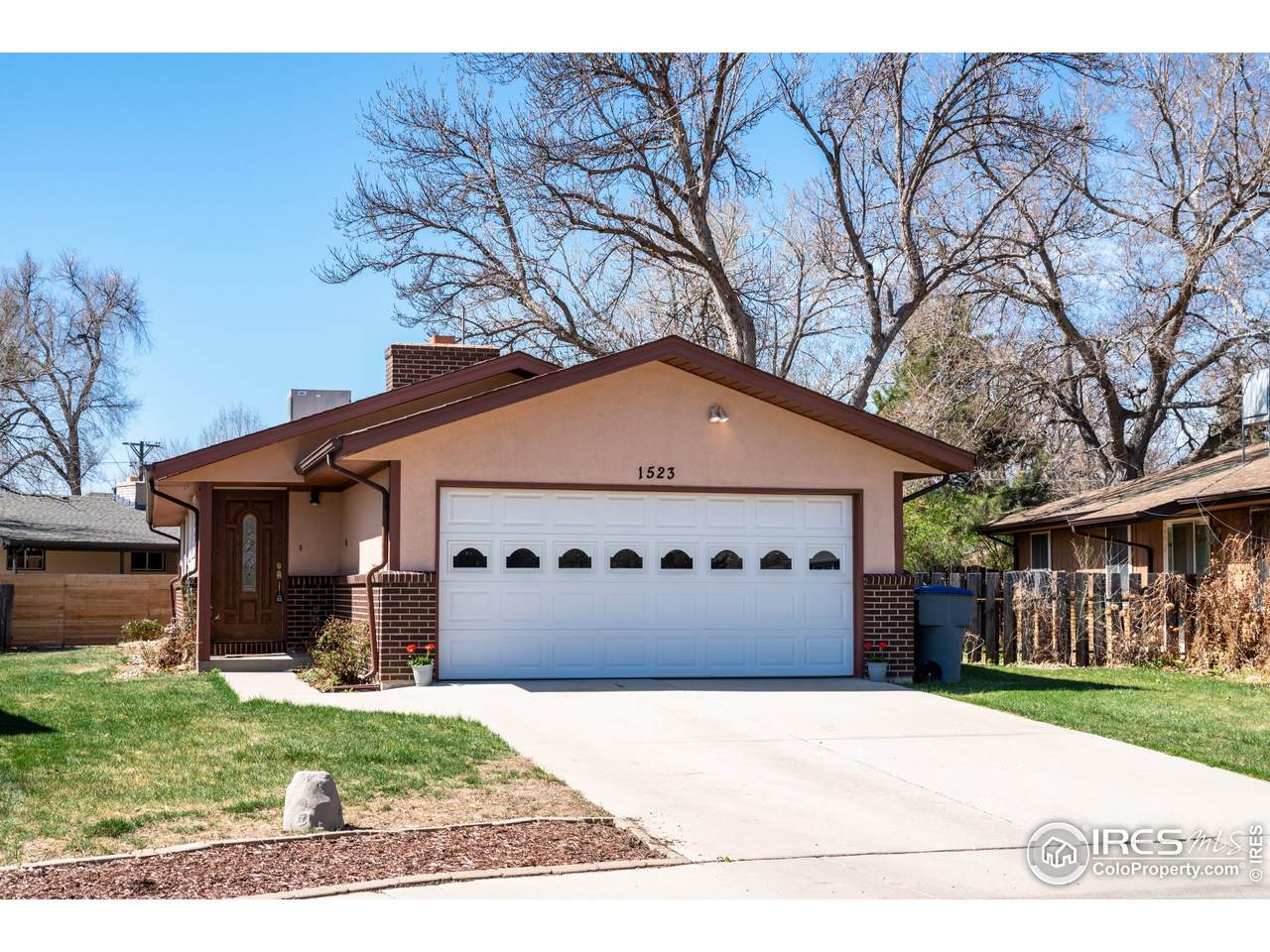 1523 Cushman Ct - Photo 1