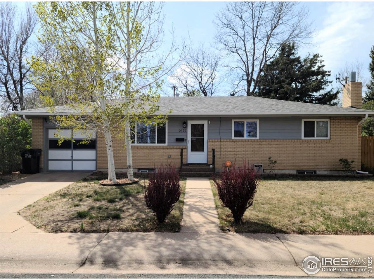 2527 21st Ave Ct - Photo 1