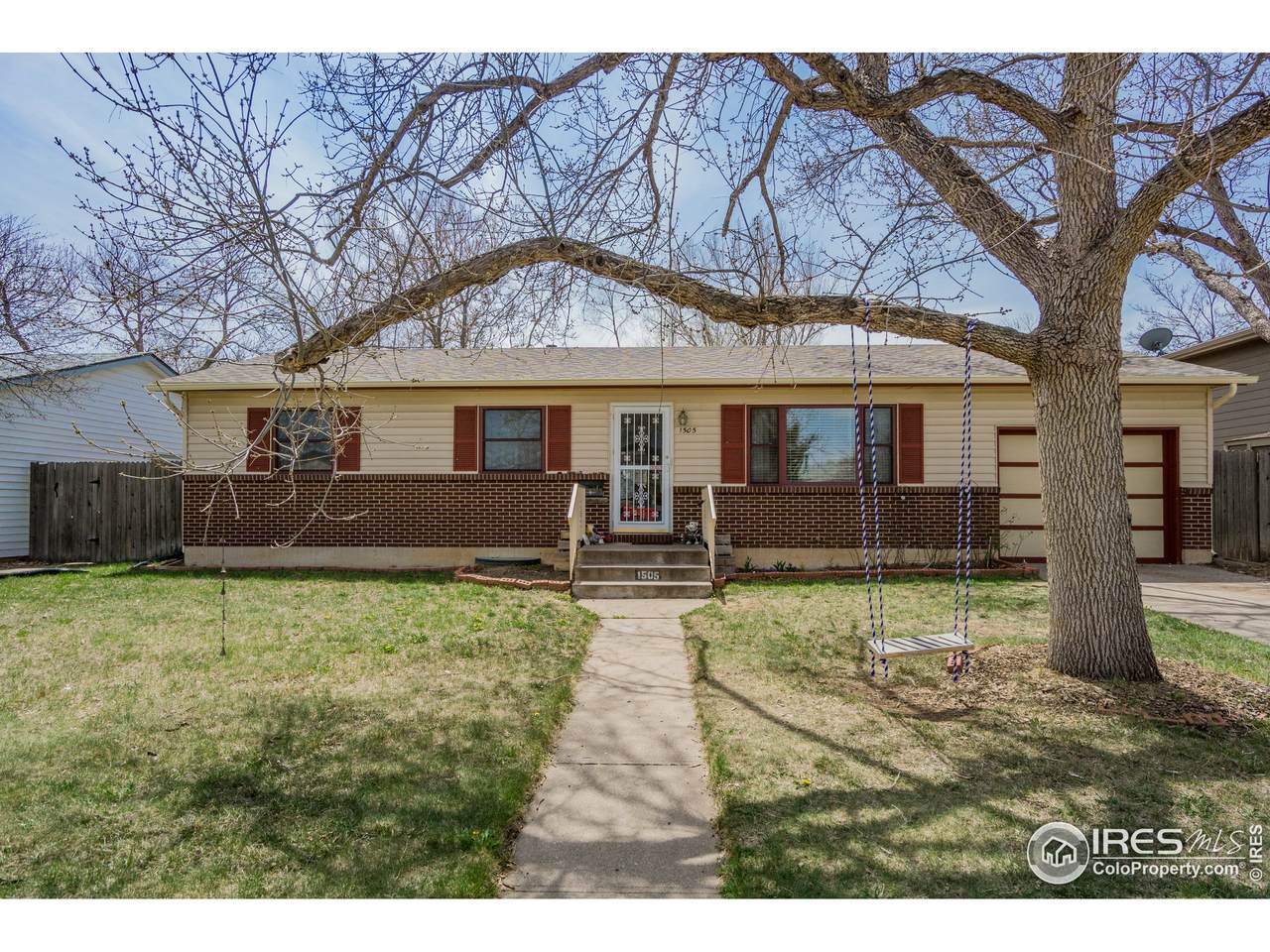 1505 Elm St - Photo 1