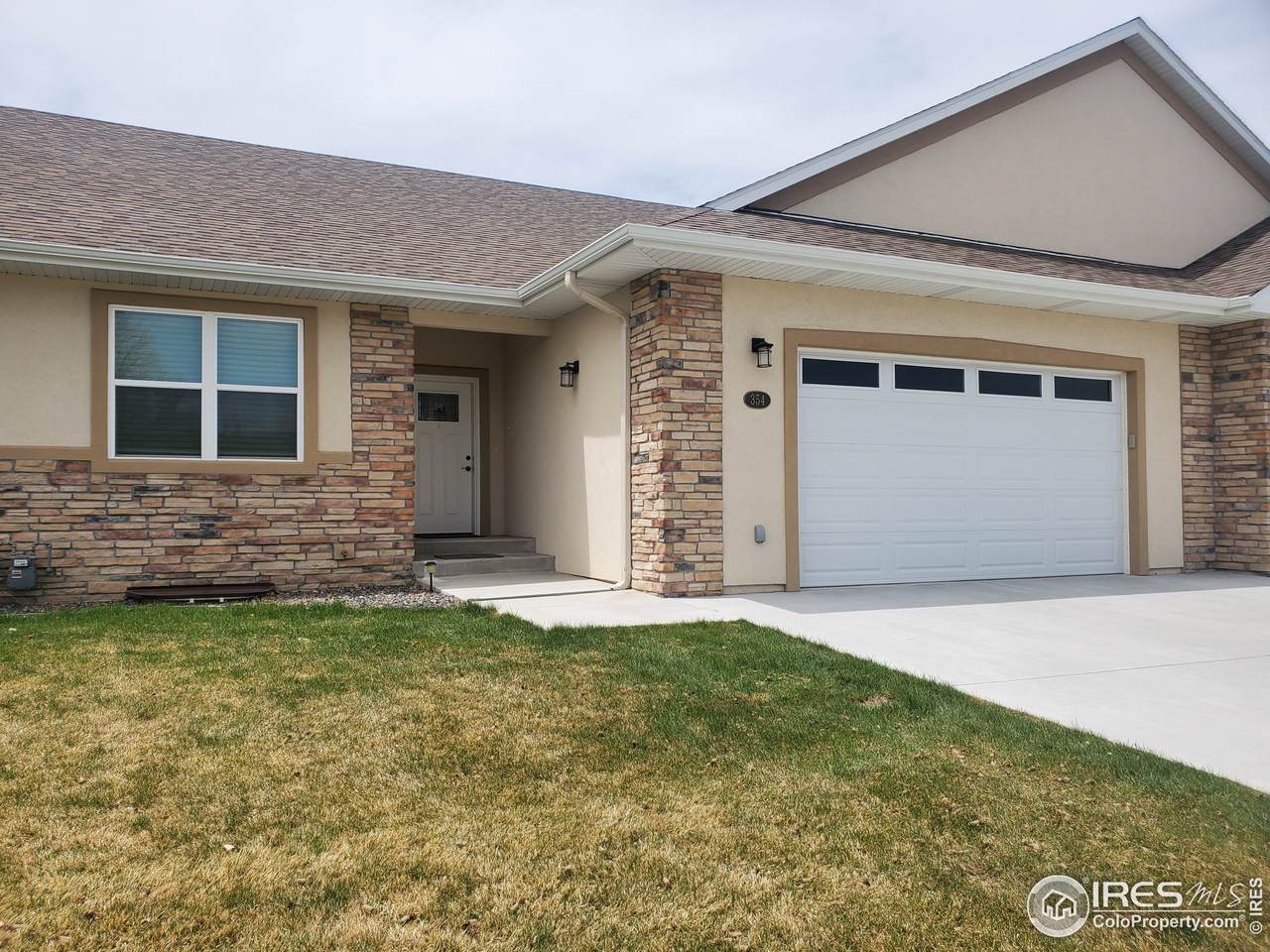 354 Howell Ave - Photo 1