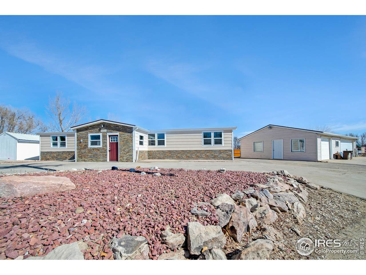 228 Crest Dr - Photo 1