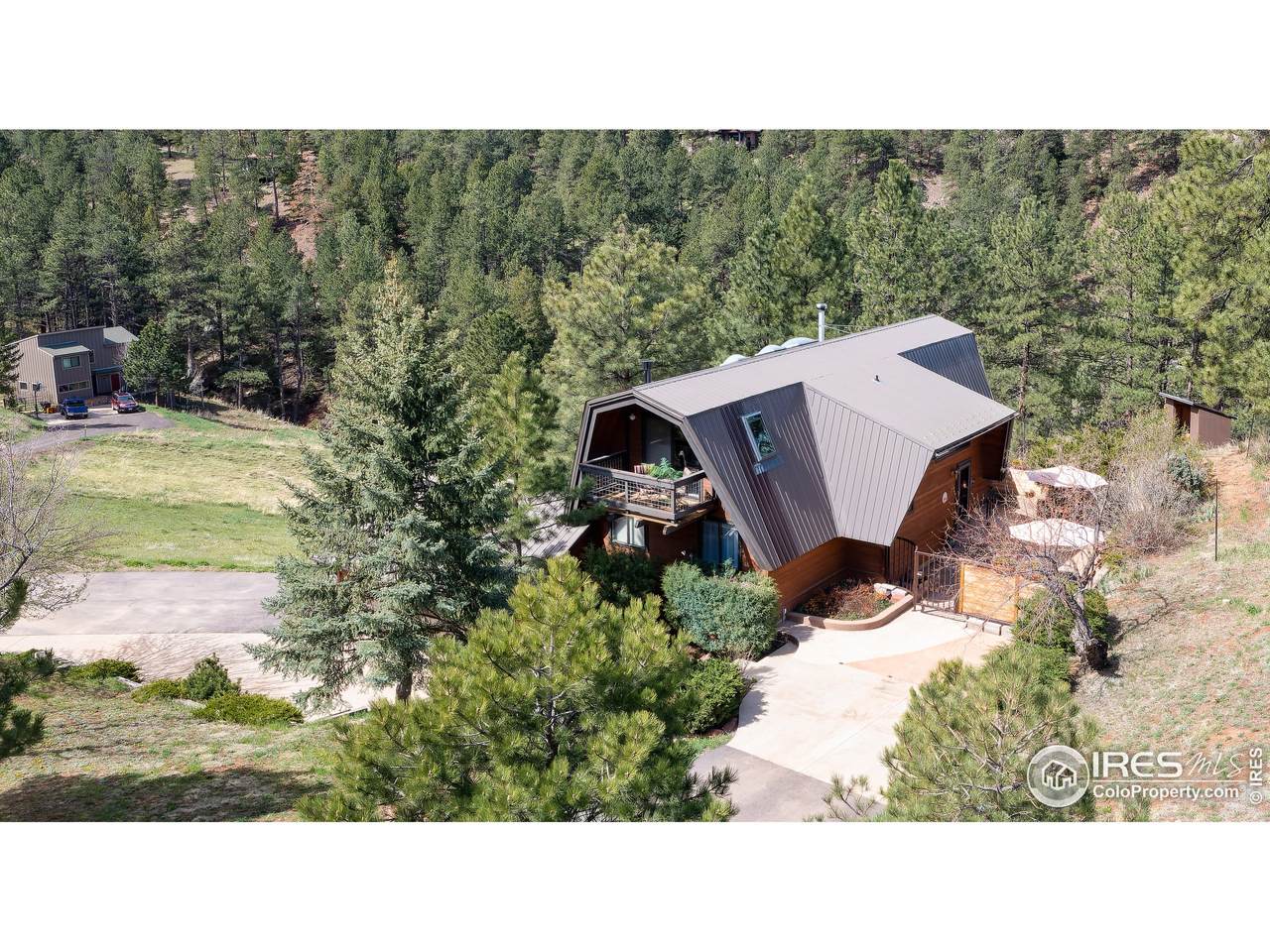 604 Bow Mountain Rd - Photo 1