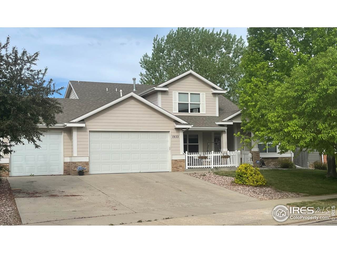 1933 78th Ave - Photo 1