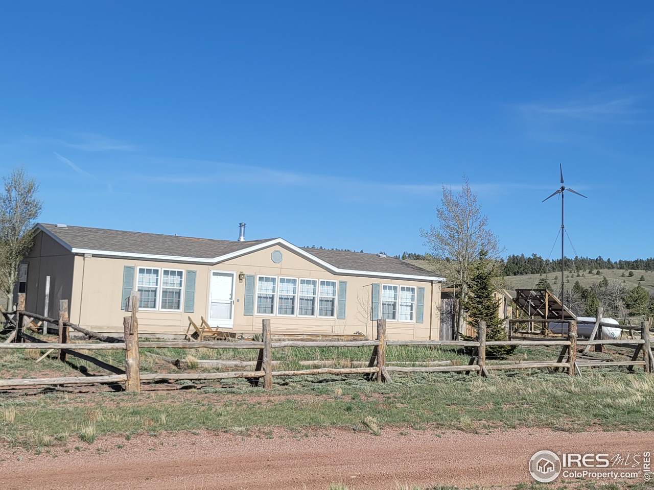 386 Northway Ln - Photo 1