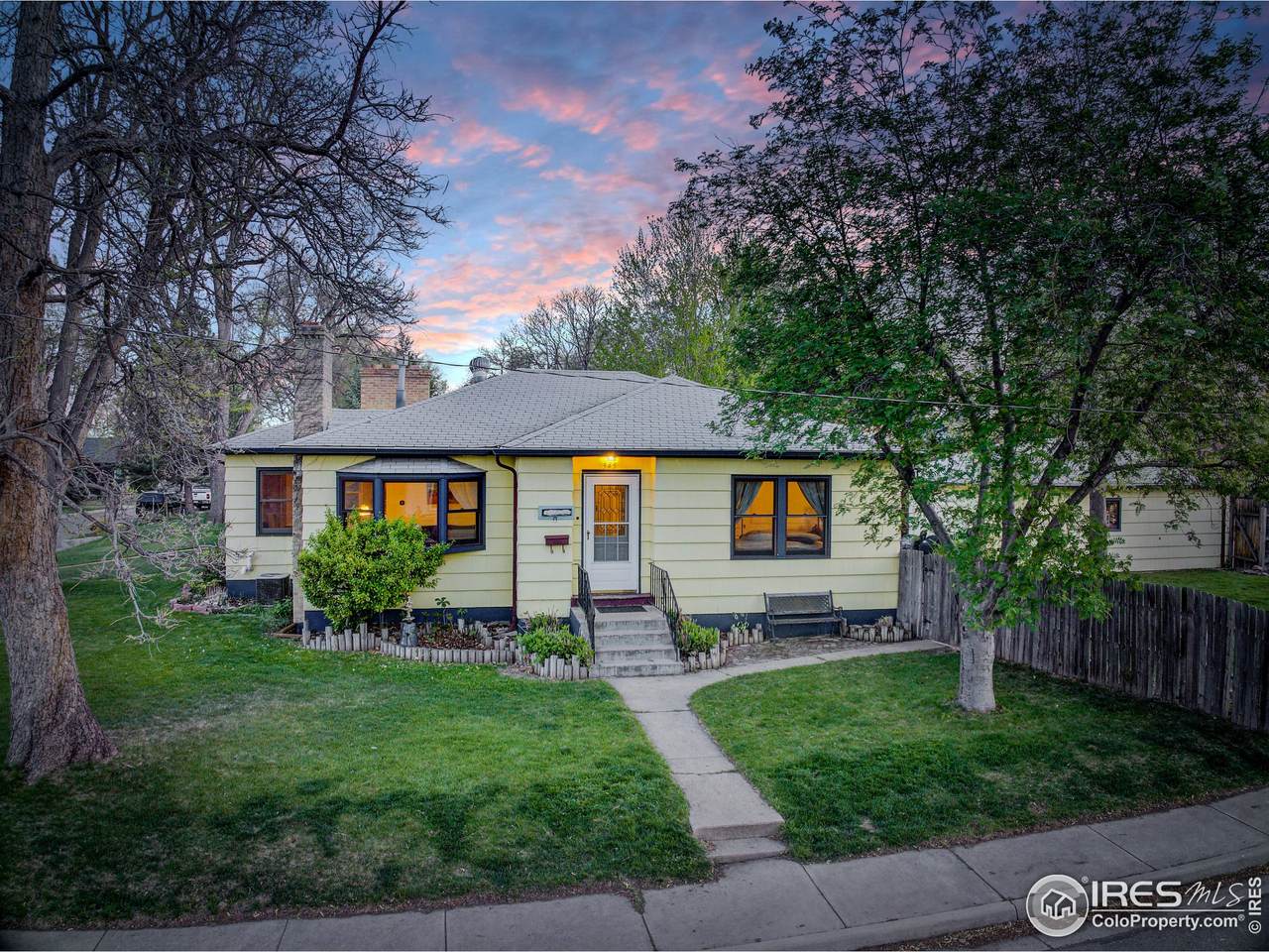345 Sumner St - Photo 1