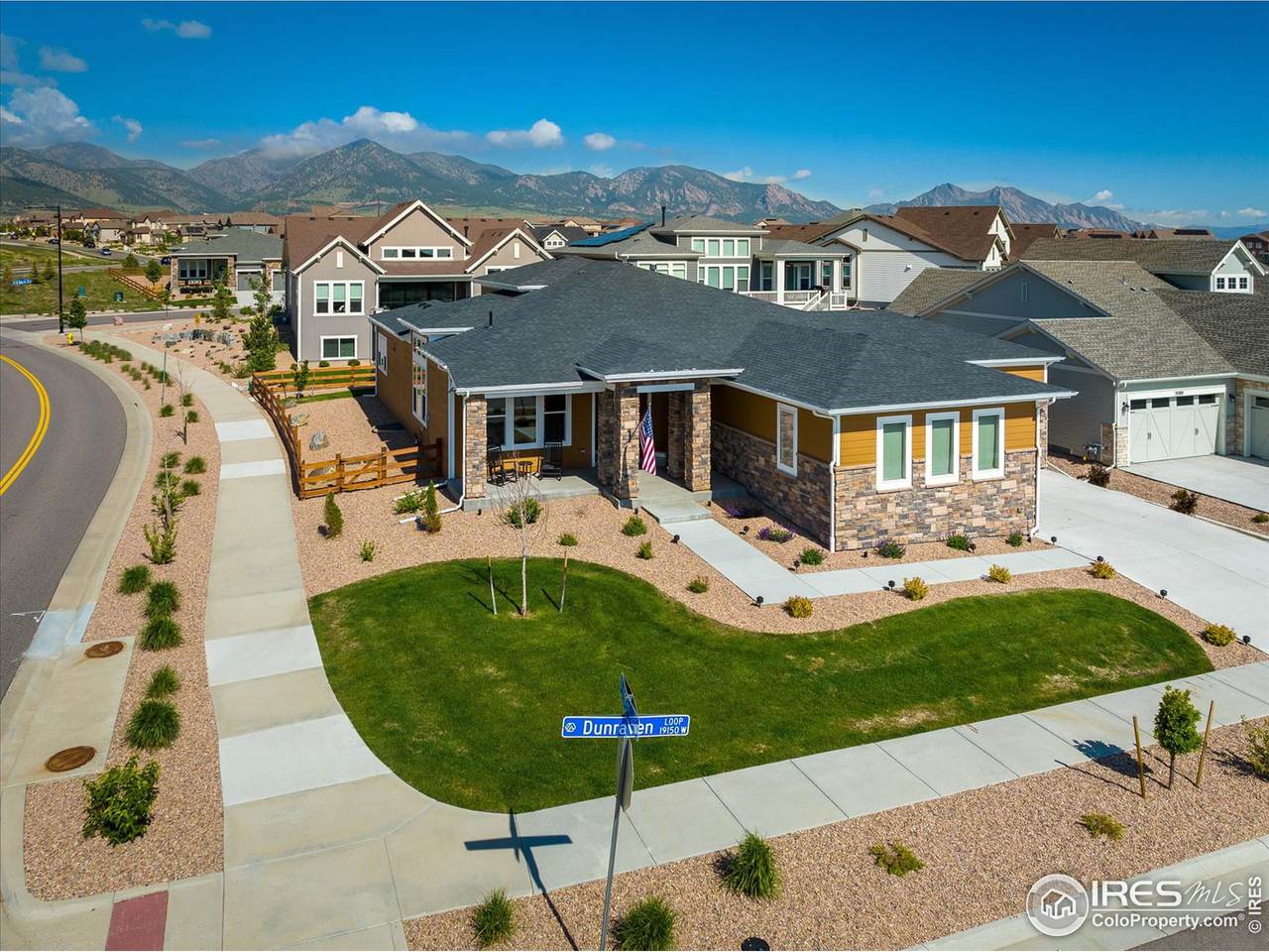 9385 Dunraven Loop - Photo 1