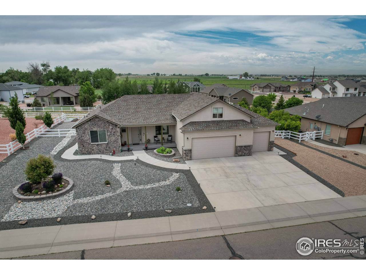 1654 Silverado Ln - Photo 1