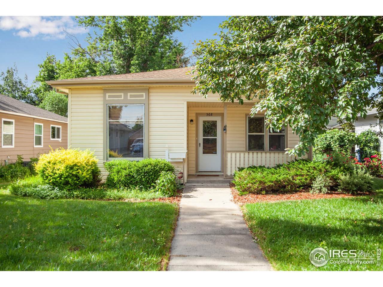 568 2nd St - Photo 1