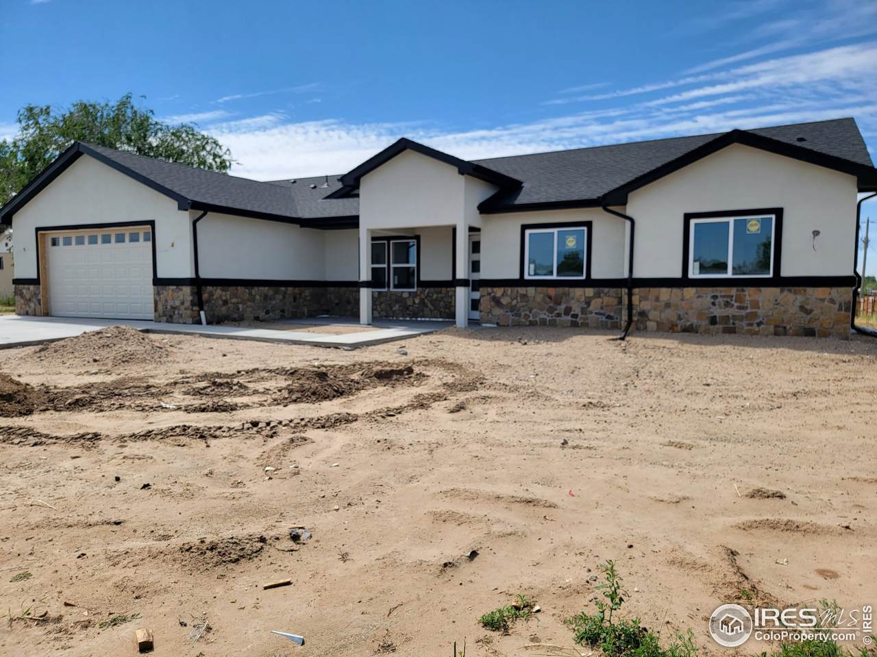 7615 Harold St - Photo 1