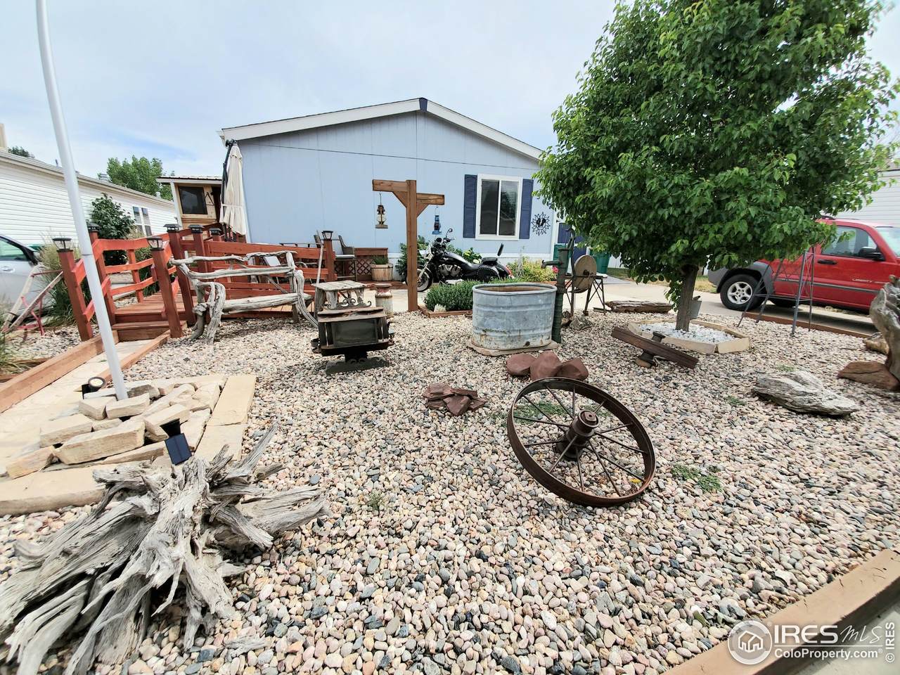 4412 Mulberry St - Photo 1