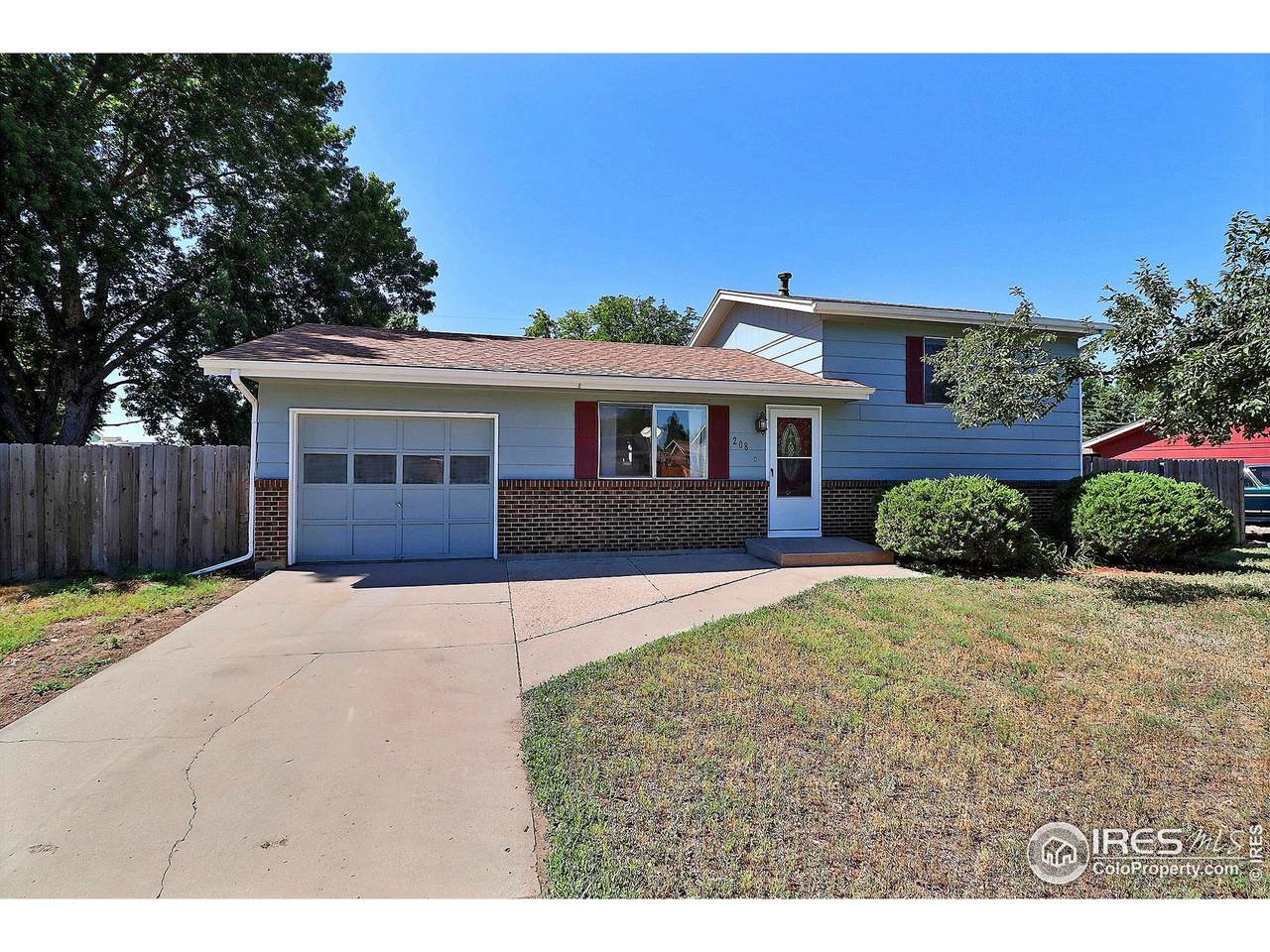 208 Goodner Ave - Photo 1