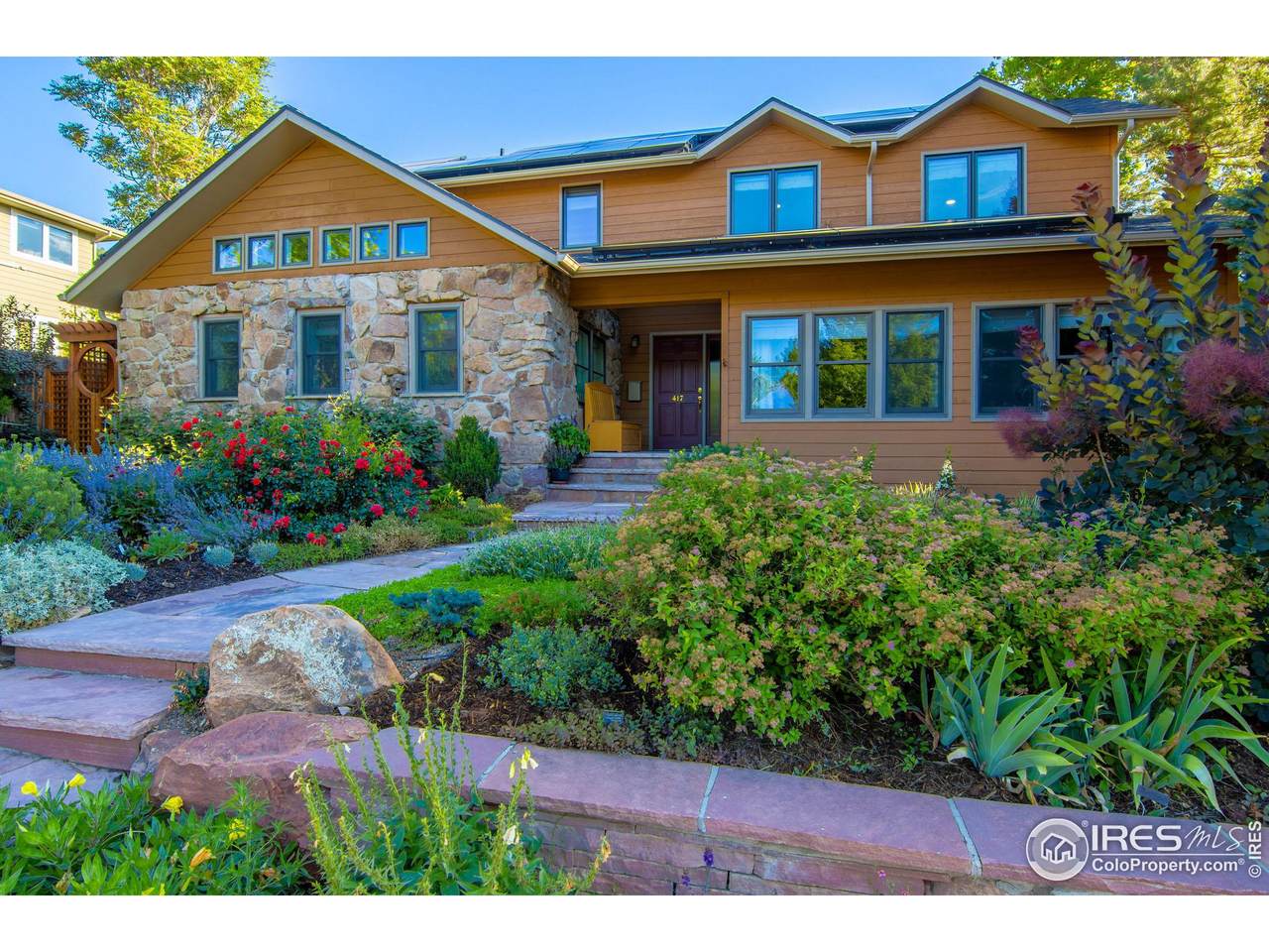 417 Dewey Ave - Photo 1