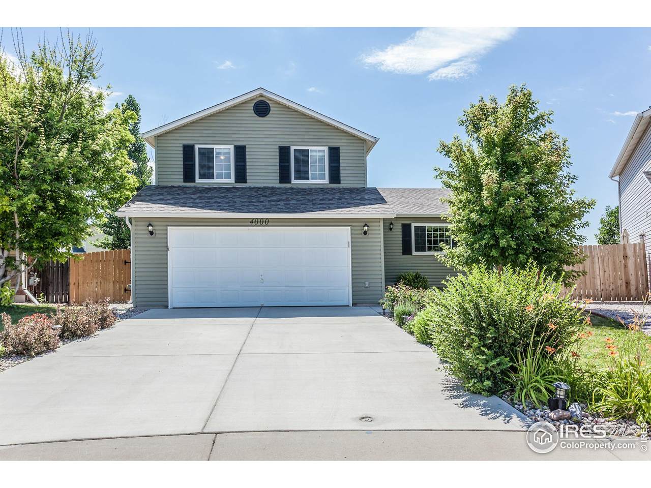 4000 Dove Ln - Photo 1