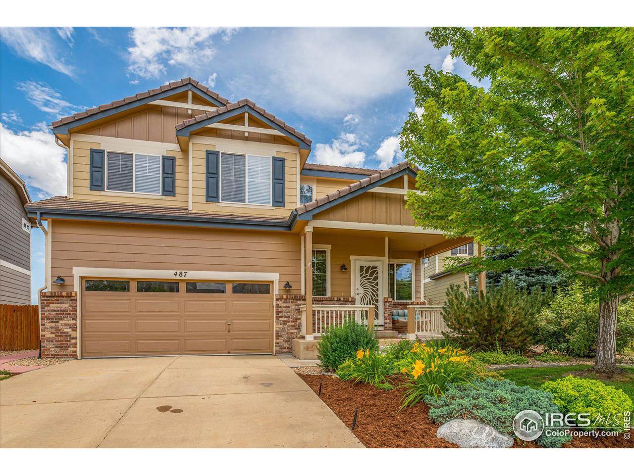 487 Graham Cir - Photo 1