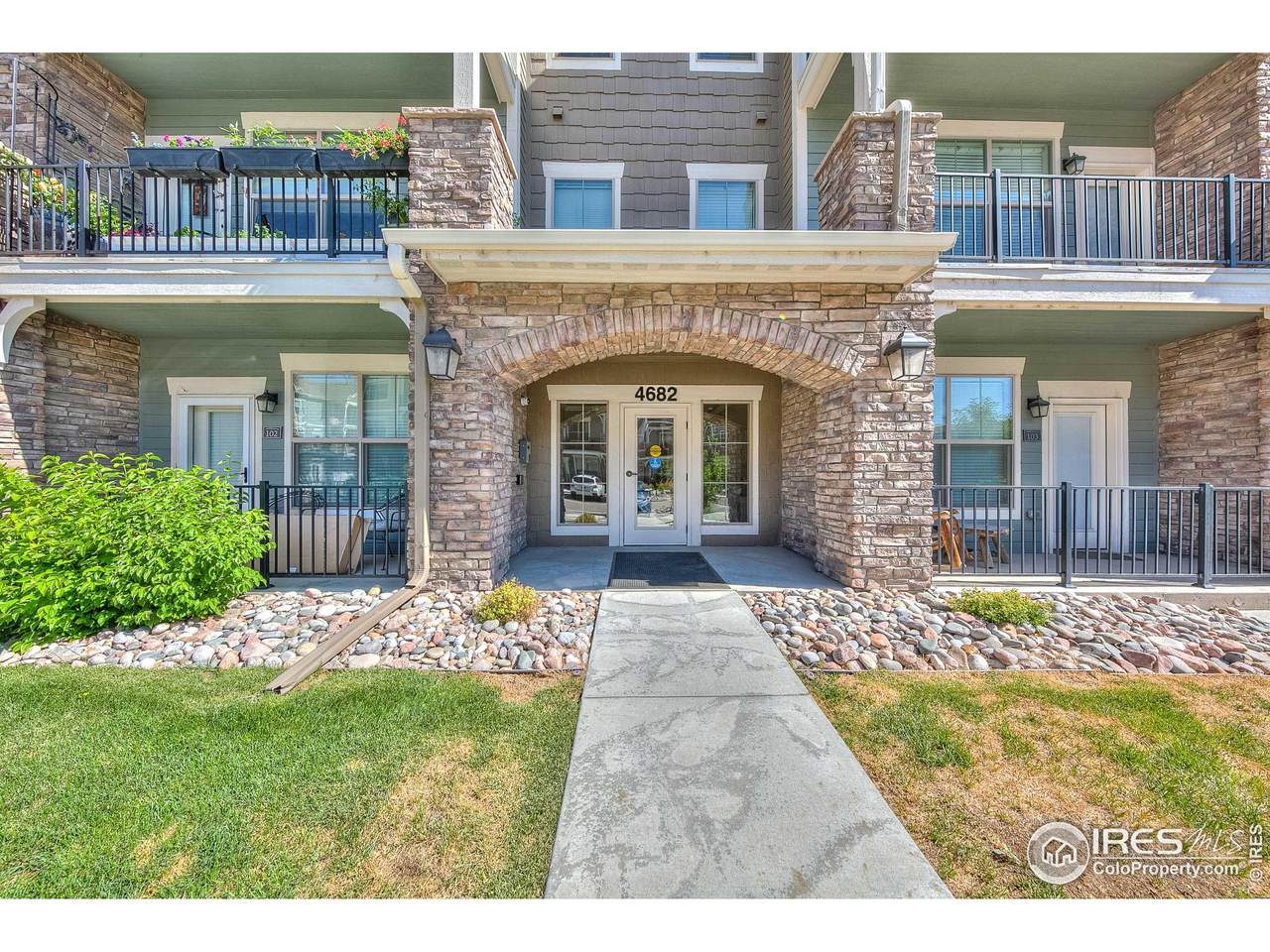 4682 Hahns Peak Dr - Photo 1