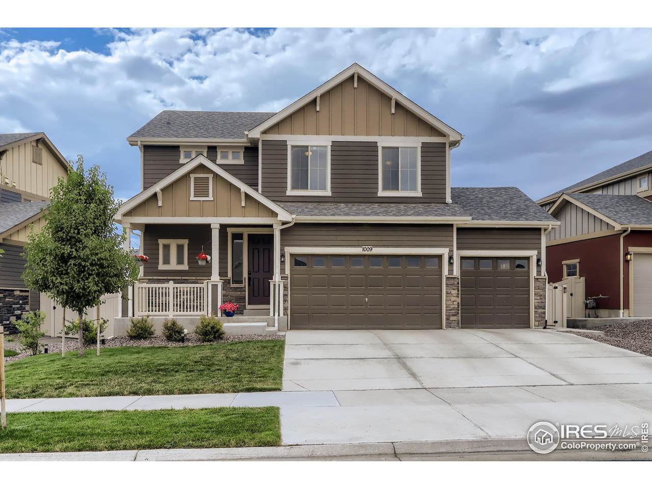 1009 Auburn Dr - Photo 1