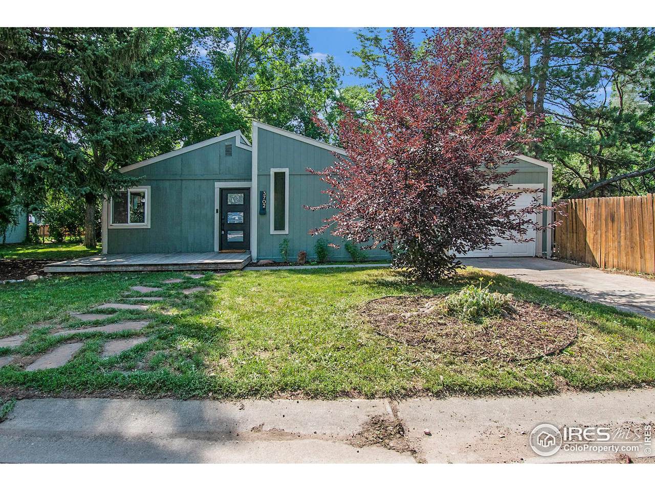 3702 Post Rd - Photo 1
