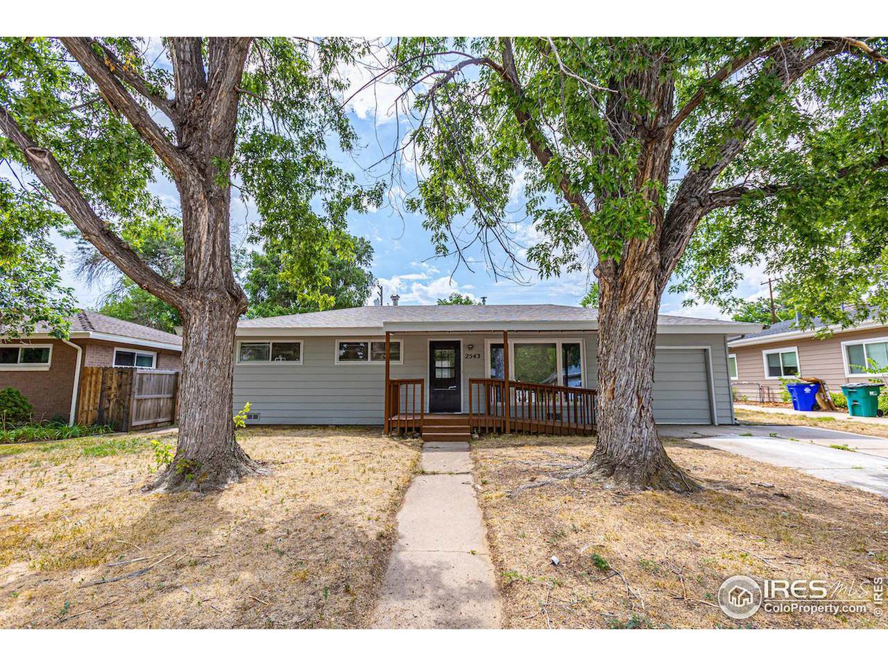 2543 15th Ave - Photo 1