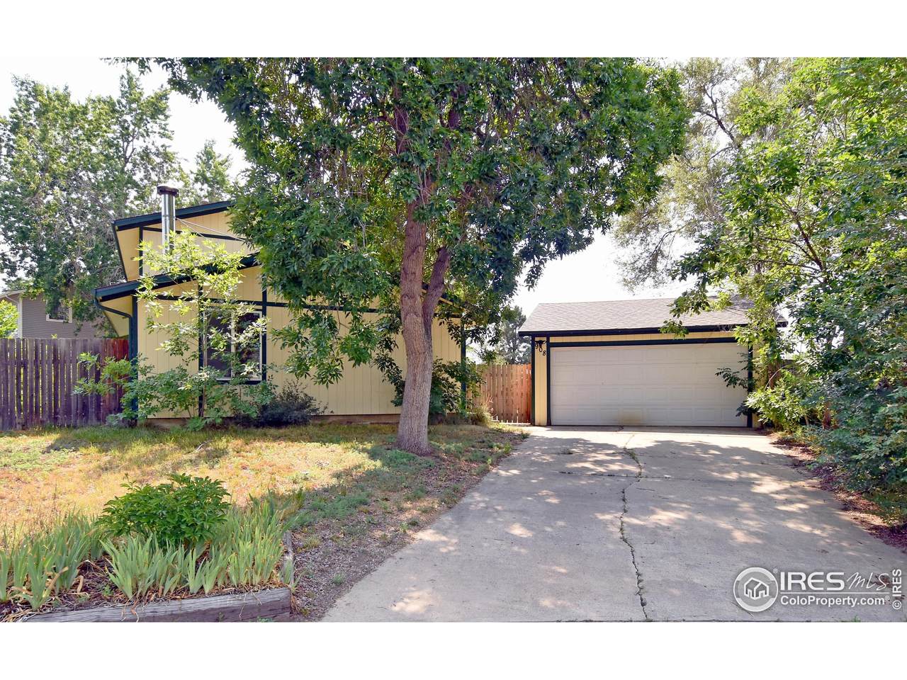 908 Buffalo Ct - Photo 1
